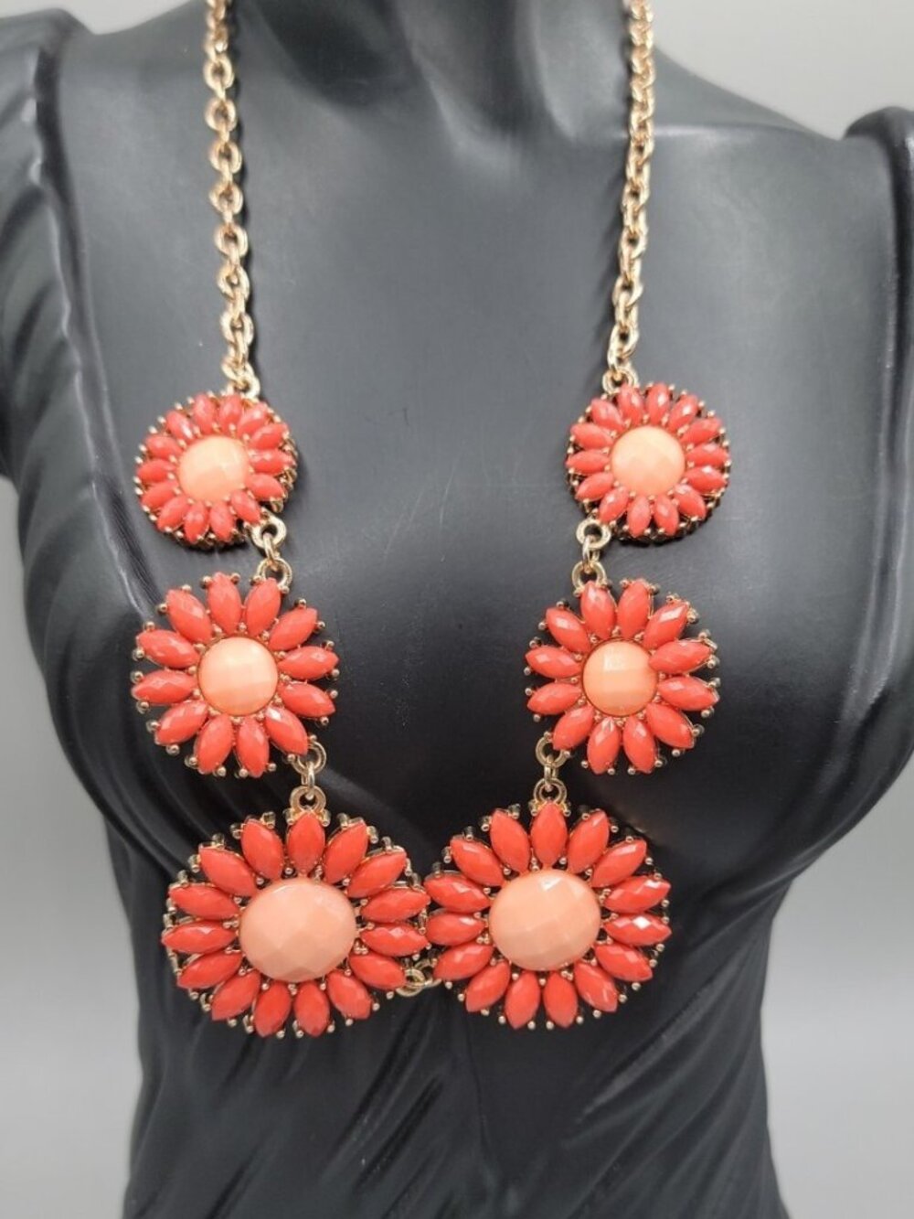 J. Crew Coral Orange Daisy Flower Bib Statement Necklace Gold Tone Lucite Resin